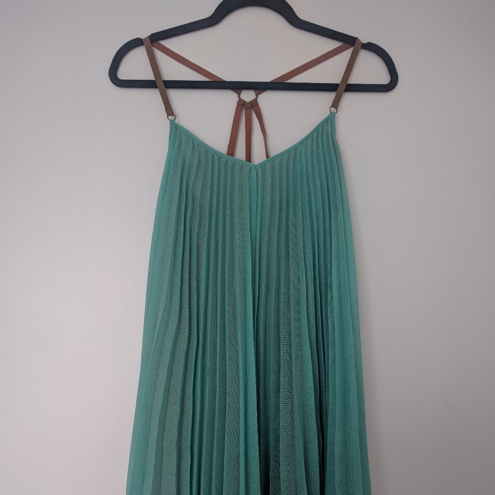 BCBGMAXAZRIA Sexy dress